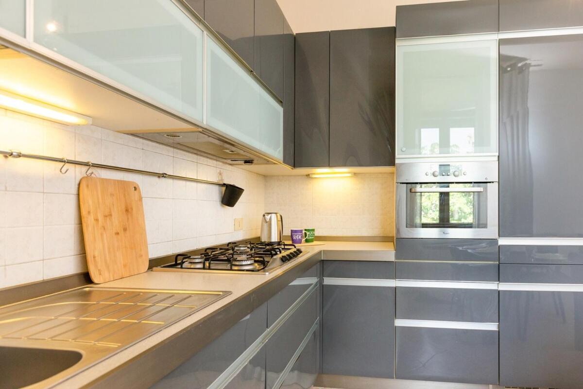 Appartamento Parea Exclusive - Near Hospital And Airport