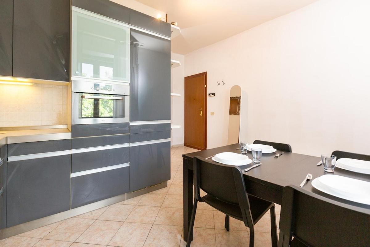 Parea Exclusive - Near Hospital And Airport *