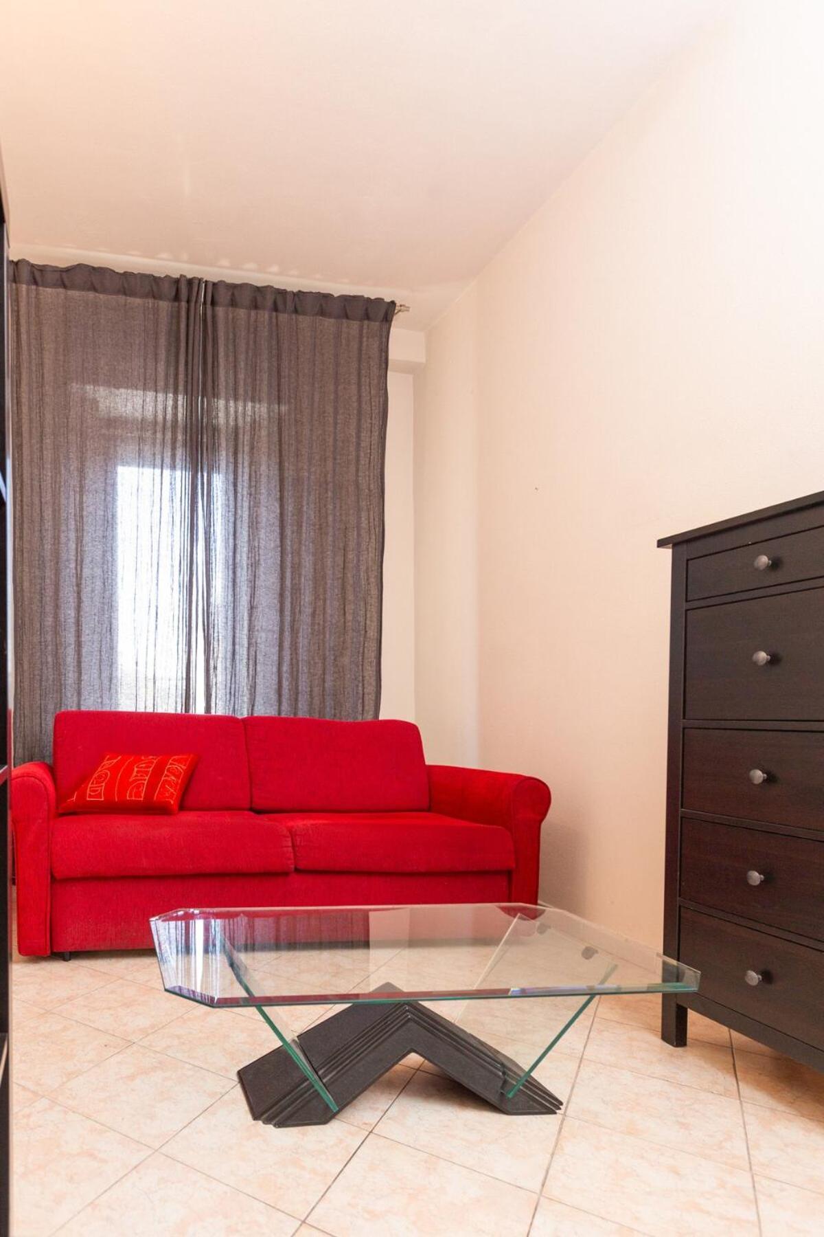 Parea Exclusive - Near Hospital And Airport *